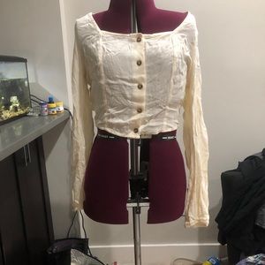 Long sleeve crop top